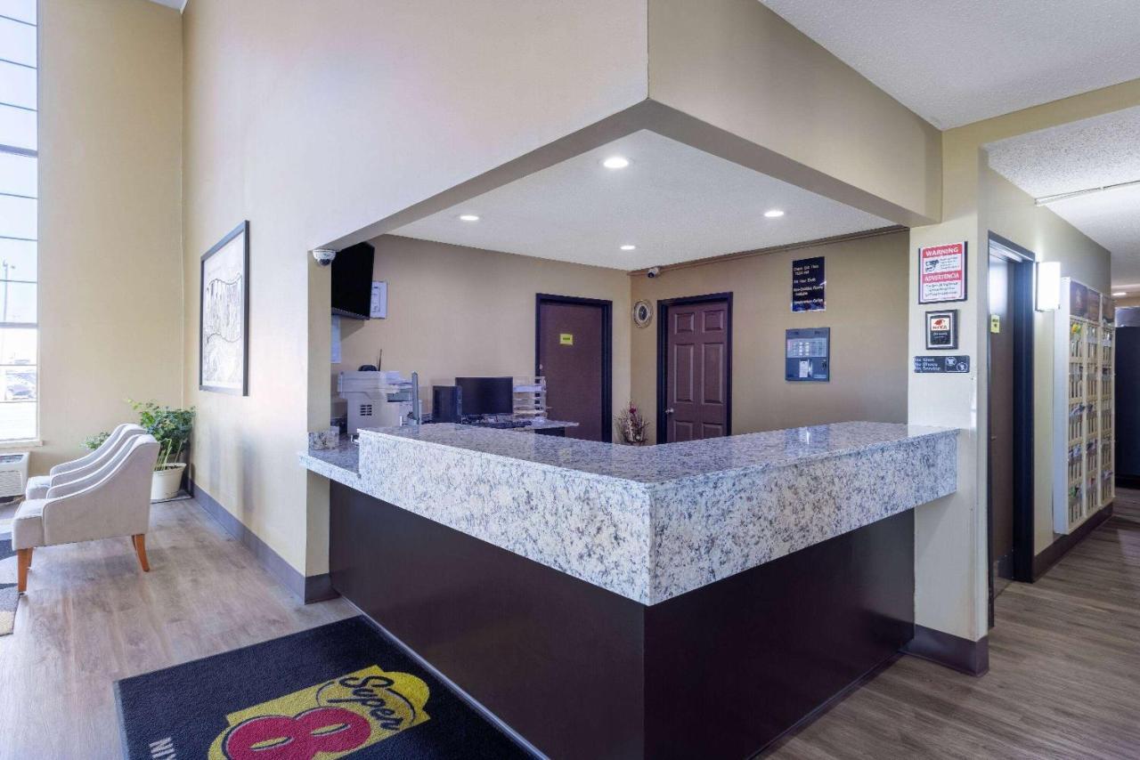 Super 8 By Wyndham Nixa/Springfield Area Hotel Exterior photo